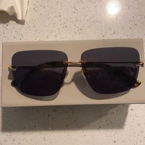 DEZI BLACK IN GOLD 2000s